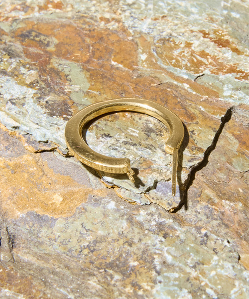 HARIM(ハリム)の「HARIM ハリム / THIN RAIN PIERCE catchless シルバー925スィンレインピアス キャッチレス 18金コーティング 両耳用 / HRA061 SET GP(ピアス(両耳用)・メンズ・ゴールド・FREE)」の6枚目の写真