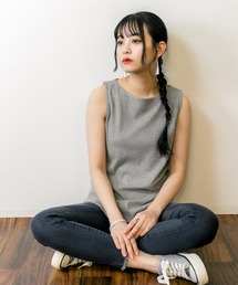 ボートネックタンクトップ