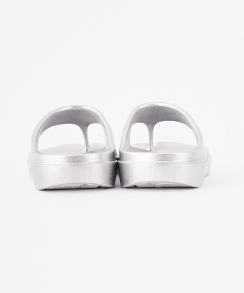 PAES（ペイズ）の「[PAES/ペイズ] FLIP FLOP COATING リカバリーサンダル（サンダル・レディース・シルバー/ダークグレー・22/23/24/25）」の6枚目の写真