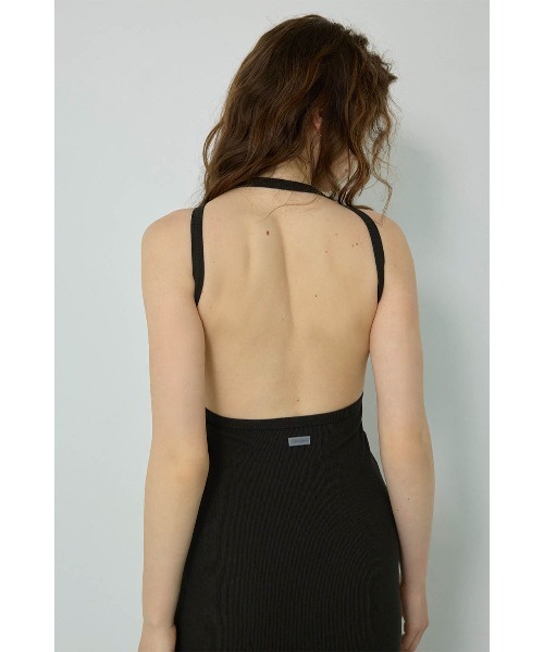 ALEXIA STAM(アリシアスタン)の「Wellness Open Back Rib Long Dress /パッドinオープンバックロングドレス(ワンピース・レディース・チャコールグレー/テラコッタ/サンドベージュ/ブラック/カーキ・S/M/L)」の9枚目の写真