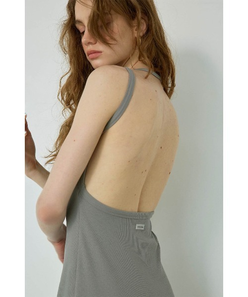 ALEXIA STAM(アリシアスタン)の「Wellness Open Back Rib Long Dress /パッドinオープンバックロングドレス(ワンピース・レディース・チャコールグレー/テラコッタ/サンドベージュ/ブラック/カーキ・S/M/L)」の17枚目の写真