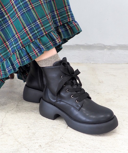 byあしながおじさん(バイアシナガオジサン)の「厚底レースアップブーツ 8710617(ブーツ・レディース・アイボリー/ダークベージュ/ブラック・S/M/L/LL)」の1枚目の写真