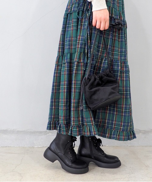 byあしながおじさん(バイアシナガオジサン)の「厚底レースアップブーツ 8710617(ブーツ・レディース・アイボリー/ダークベージュ/ブラック・S/M/L/LL)」の22枚目の写真