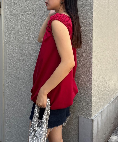 CIAOPANIC TYPY（チャオパニックティピー）の「ギャザードロストノースリーブブラウスTee（Tシャツ/カットソー・レディース・レッド/オフホワイト/サックスブルー/ブラック・ONE SIZE）」の17枚目の写真