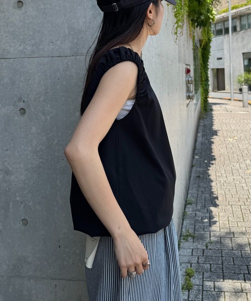 CIAOPANIC TYPY（チャオパニックティピー）の「ギャザードロストノースリーブブラウスTee（Tシャツ/カットソー・レディース・レッド/オフホワイト/サックスブルー/ブラック・ONE SIZE）」の10枚目の写真