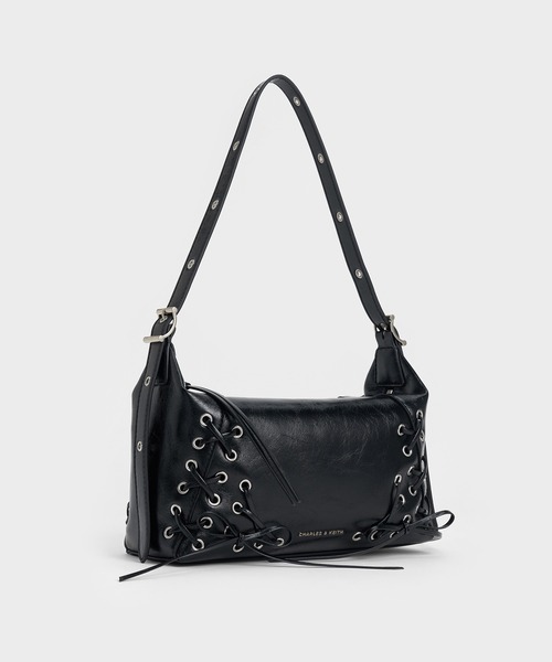 CHARLES & KEITH（チャールズ & キース）の「Xylia ザイリア グロメットレースアップショルダーバッグ（ショルダーバッグ・レディース・スミクロ/ピンク系その他・M）」の8枚目の写真