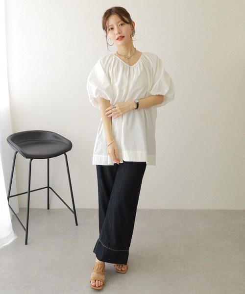 LAULEN(ローレン)の「cotton volume sleeve blouse /コットンギャザーボリュームスリーブブラウス(シャツ/ブラウス・レディース・ブラック/ホワイト・FREE)」の6枚目の写真