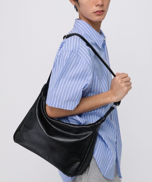 LAND MUSEUM（ランドミュージアム）の「LAND MUSEUM／レザークロスBAG（ショルダーバッグ・メンズ・ブラック・ONE SIZE）」の14枚目の写真