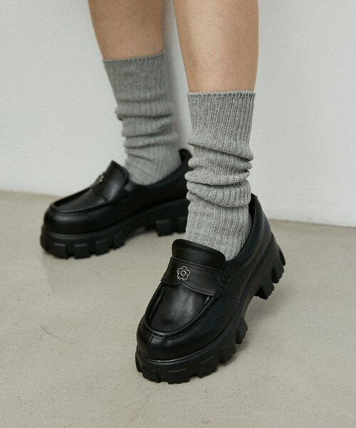 MARY QUANT × PUBLUX/マリークワント 厚底 ローファー MARY QUANT × PUBLUX/マリークワント フラワーモチーフ 厚底