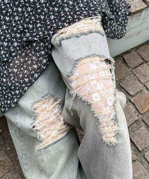 OLIVE des OLIVE(オリーブデオリーブ)の「ワイドデニムパンツ(デニムパンツ・レディース・ブルー/ブラック・MEDIUM/SMALL)」の11枚目の写真