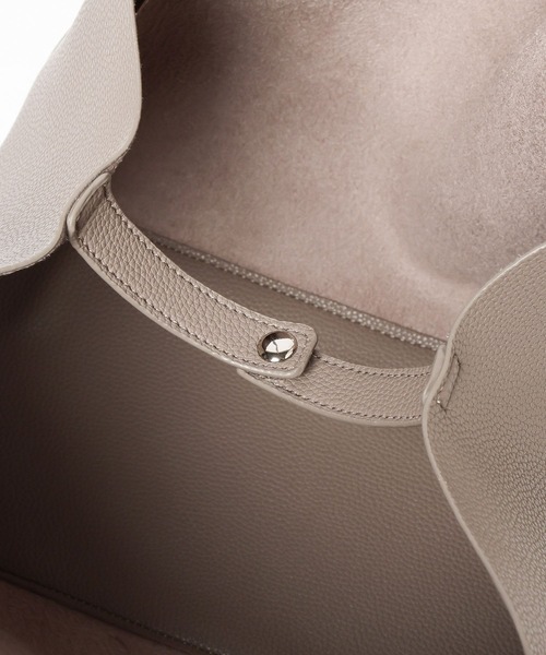 LOWRYS FARM（ローリーズファーム）の「ポーチツキ２ＰＢＡＧ／L　578360（ショルダーバッグ・レディース・グレイッシュベージュ/ブラック・FREE）」の22枚目の写真