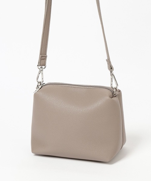 LOWRYS FARM（ローリーズファーム）の「ポーチツキ２ＰＢＡＧ／L　578360（ショルダーバッグ・レディース・グレイッシュベージュ/ブラック・FREE）」の11枚目の写真