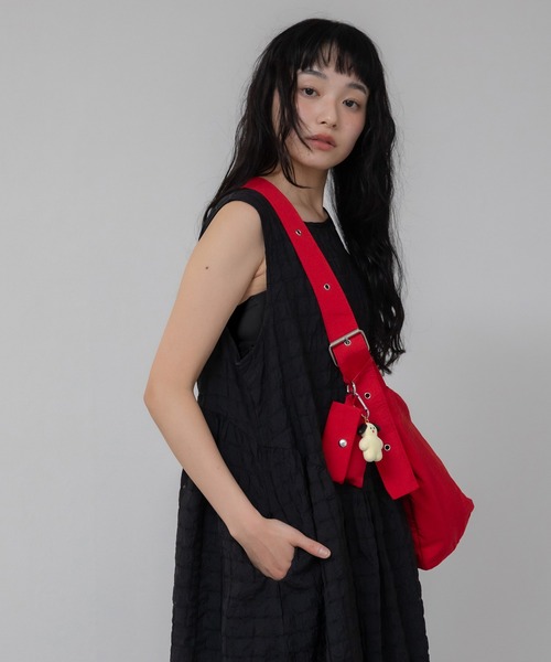 ナイロンベルトショルダーバッグ/A4 ベルトバッグ ナイロン 黒 白 赤