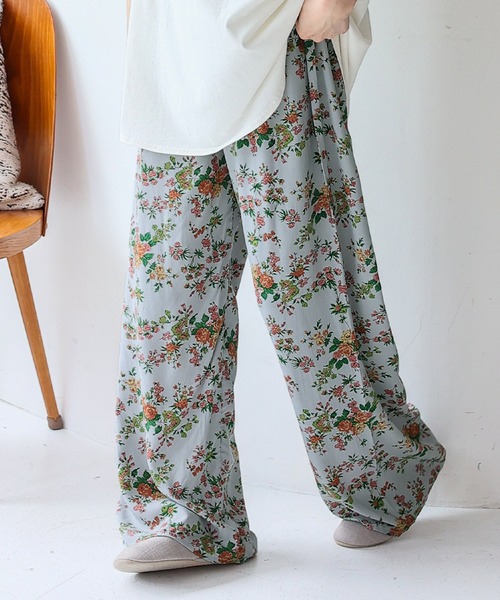 VitaFelice（ヴィータフェリーチェ）の「スムースタッチ総柄ロングパンツ（ルームウェア/パジャマ・レディース・ブルー系1/ブラック系1/グレー系1/パープル系1/ベージュ系1/ネイビー系/ホワイト系1/ホワイト系2/グレー系2/ネイビー系1・FREE）」の9枚目の写真