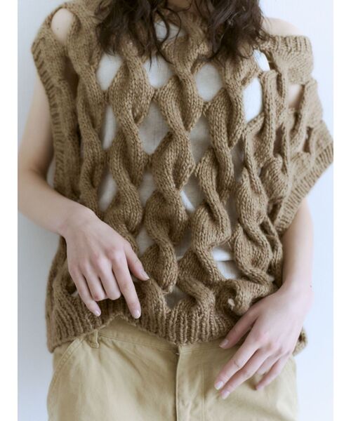 Ungrid（アングリッド）の「透かし編みデザインハンドニットベスト（ニット/セーター・レディース・オフホワイト/パープル/ブラウン・FREE）」の5枚目の写真