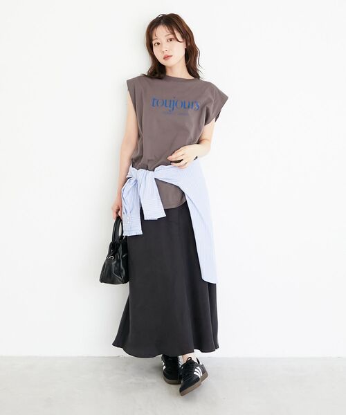 le.coeur blanc(ルクールブラン)の「toujoursロゴプリントフレンチTシャツ(Tシャツ/カットソー・レディース・ブラック系その他/ブルー系その他2/ピンク系その他2・38)」の13枚目の写真