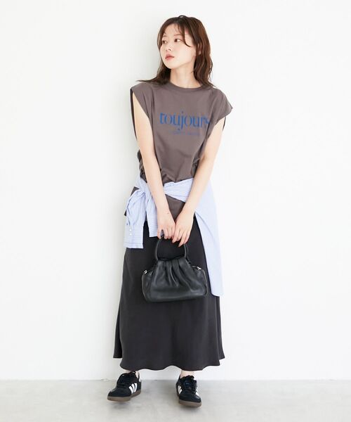 le.coeur blanc(ルクールブラン)の「toujoursロゴプリントフレンチTシャツ(Tシャツ/カットソー・レディース・ブラック系その他/ブルー系その他2/ピンク系その他2・38)」の14枚目の写真