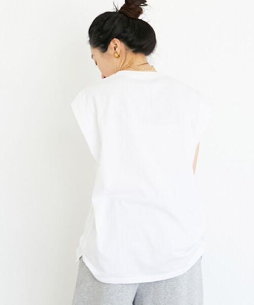 le.coeur blanc(ルクールブラン)の「toujoursロゴプリントフレンチTシャツ(Tシャツ/カットソー・レディース・ブラック系その他/ブルー系その他2/ピンク系その他2・38)」の19枚目の写真