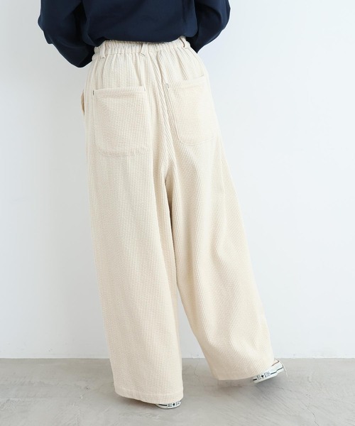 l'atelier du savon（アトリエドサボン）の「6Wコーデュロイ　ちょいまるパンツ（その他パンツ・レディース・アイボリー/サックスブルー/ダークブラウン・FREE）」の15枚目の写真