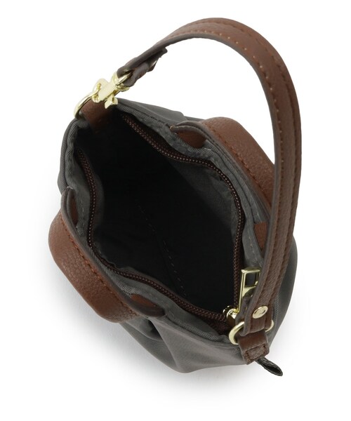 ITS'DEMO(イッツデモ)の「肩楽チャームバッグ(その他・レディース・マスタード/グレー/ダークブラウン/ワインレッド・00)」の22枚目の写真