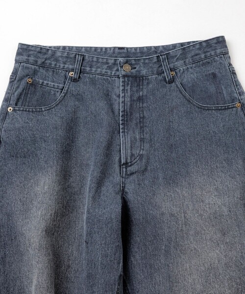 FREAK'S STORE（フリークスストア）の「ワイドシルエット カーブデニムパンツ ワンウォッシュ（デニムパンツ・メンズ・ブラック/ネイビー/ブルー/ライトグレー・LARGE/SMALL/MEDIUM）」の11枚目の写真