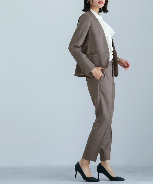 WHITE JOOLA（ホワイトジョーラ）の「【洗える・撥水・サステナブル素材】シャークスキンツイード・ストレートパンツ（スラックス・レディース・ブラウン/ネイビー・S/M/L）」の3枚目の写真