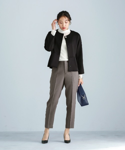 WHITE JOOLA（ホワイトジョーラ）の「【洗える・撥水・サステナブル素材】シャークスキンツイード・ストレートパンツ（スラックス・レディース・ブラウン/ネイビー・S/M/L）」の5枚目の写真