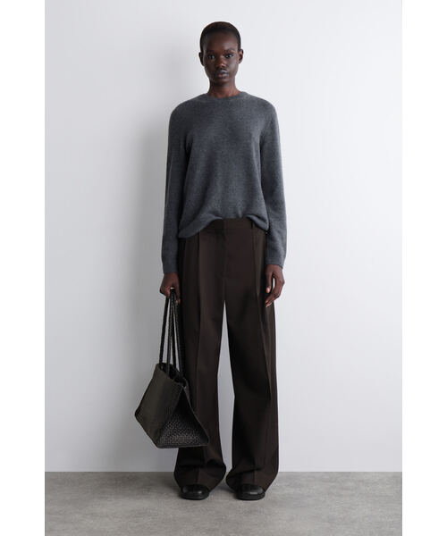 本日まで✩限定値下げ【未使用品】 COS チャンキー レザー シューズ チャンキーレザーシューズ（スリッポン）｜COS（コス）の