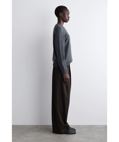 本日まで✩限定値下げ【未使用品】 COS チャンキー レザー シューズ チャンキーレザーシューズ（スリッポン）｜COS（コス）の