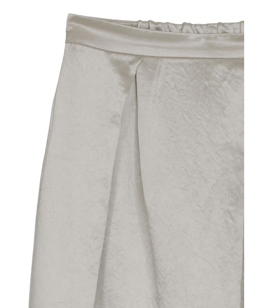 Ameri（アメリ）の「HEAVY SATIN ASYMMETRY TUCK SKIRT（スカート・レディース・ライトグレー/グリーン/ネイビー・SMALL/MEDIUM）」の17枚目の写真