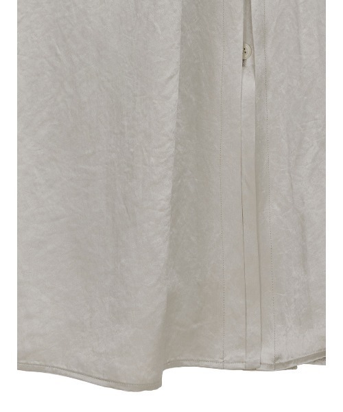 Ameri（アメリ）の「HEAVY SATIN ASYMMETRY TUCK SKIRT（スカート・レディース・ライトグレー/グリーン/ネイビー・SMALL/MEDIUM）」の18枚目の写真