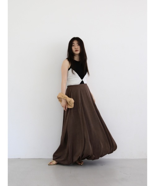 Katrin TOKYO(カトリーントーキョー)の「balloon satin skirt(スカート・レディース・ホワイト/ダークブラウン・FREE/XS)」の16枚目の写真