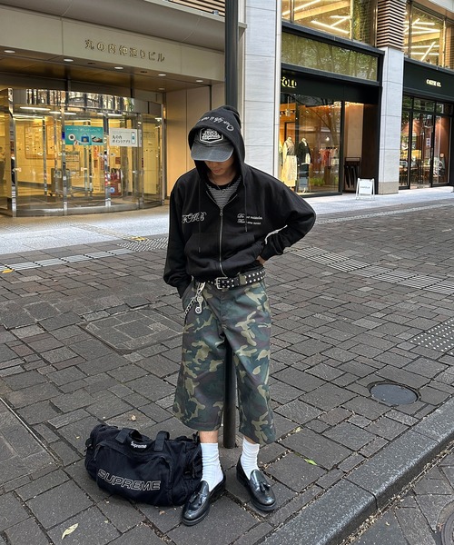 kutir(クティール)の「FEMBROIDERED DESIGN FULL ZIP HOODIE/刺繍デザインフルジップフーディー(パーカー・メンズ・ブラック/杢グレー/ネイビー/ボルドー/ライトグリーン/ブラウン・MEDIUM/LARGE)」の9枚目の写真