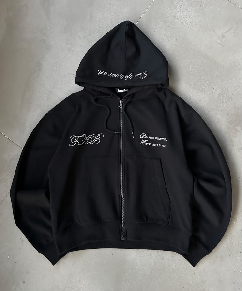 FEMBROIDERED DESIGN FULL ZIP HOODIE／刺繍デザインフルジップ