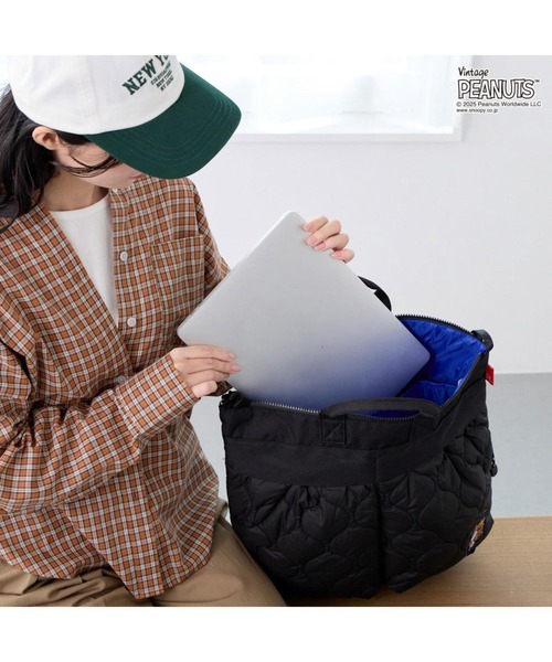 ROOTOTE（ルートート）の「【PEANUTSコミック誕生75周年記念商品】ルートート / IP.セオルー.パフ.Peanuts-0R（バックパック/リュック・レディース・カーキ/ブラック・FREE）」の14枚目の写真