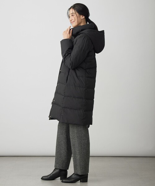 J.PRESS（ジェイプレス）の「【洗える・2way】タフタダウン ロング丈 コート（ダウンジャケット/コート・レディース・グレー系/ブラウン系/ネイビー系/ブラック系・9/7/11）」の13枚目の写真