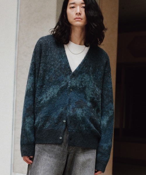 WYM LIDNM(ウィム バイ リドム)の「MOHAIR BLEND JACQUARD SHAGGY CARDIGAN(カーディガン/ボレロ・メンズ・ブラウン系/レッド系/ダークブルー/チャコール・M/S/L)」の3枚目の写真