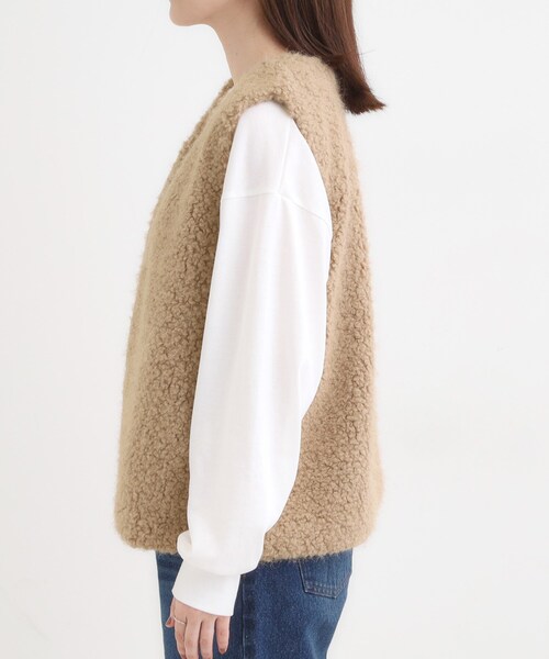 DRESKIP(ドレスキップ)の「ふわふわファーベスト(ベスト・レディース・ベージュ/ブラウン系/チャコールグレー・00)」の17枚目の写真