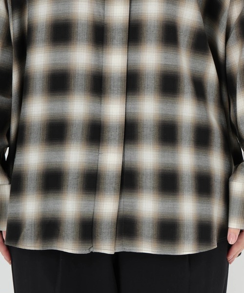 STRAWBERRY-FIELDS（ストロベリーフィールズ）の「オンブレーチェック（シャツ/ブラウス・レディース・ブラック系・2）」の8枚目の写真
