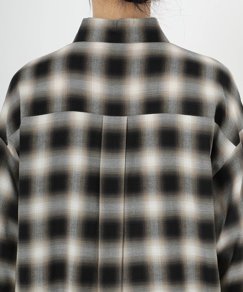 STRAWBERRY-FIELDS（ストロベリーフィールズ）の「オンブレーチェック（シャツ/ブラウス・レディース・ブラック系・2）」の6枚目の写真