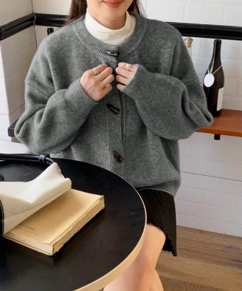 Miniministore(ミニミニストア)の「韓国風トグルボタンニットカーディガン秋冬(カーディガン/ボレロ・レディース・アイボリー/グレー/ピンク/ライトブルー/ライトイエロー・FREE)」の9枚目の写真