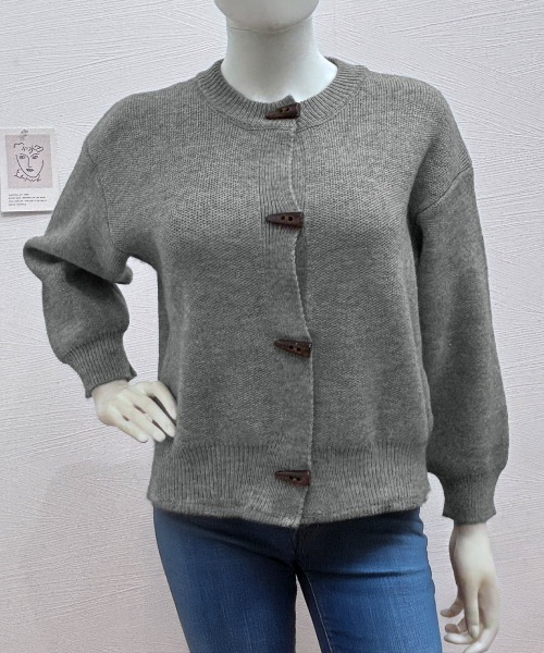 Miniministore(ミニミニストア)の「韓国風トグルボタンニットカーディガン秋冬(カーディガン/ボレロ・レディース・アイボリー/グレー/ピンク/ライトブルー/ライトイエロー・FREE)」の14枚目の写真