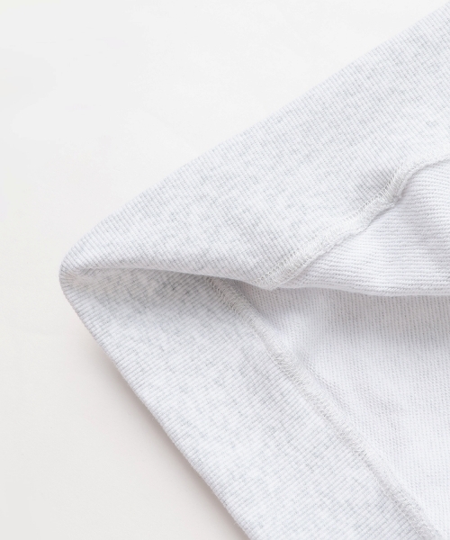 GLAZOS（グラソス）の「【GLSW.】ヘビーウエイト裏毛・アソートワンポイント刺しゅうトレーナー（スウェット・キッズ・ブラック/ライトグレー/ネイビー・L/LL/M）」の10枚目の写真