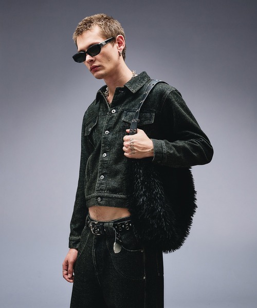 ANDER HUNK（アンダーハンク）の「Eyelet Design Fur Shoulder Bag / アイレットデザインファーバッグ（ショルダーバッグ・メンズ・ブラック・FREE）」の2枚目の写真