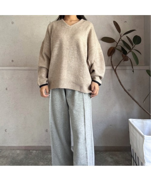 amini（アミニ）の「配色Vネックニットプルオーバー（ニット/セーター・レディース・チャコールグレー/オレンジ/ベージュ・FREE）」の11枚目の写真