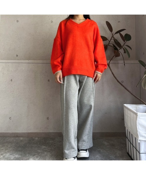 amini（アミニ）の「配色Vネックニットプルオーバー（ニット/セーター・レディース・チャコールグレー/オレンジ/ベージュ・FREE）」の17枚目の写真