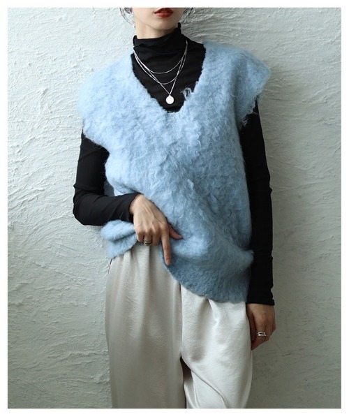 Sawa a la mode(サワアラモード)の「フェザーニットベスト(ベスト・レディース・イエロー/サックスブルー・FREE)」の10枚目の写真