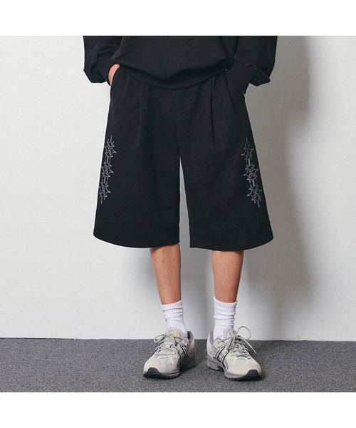 GAKKAI UNIONS(ガッカイユニオンズ)の「ダブルポスタ刺繍バミューダショーツブラック(その他パンツ・レディース・その他・SMALL/MEDIUM/LARGE/X-LARGE)」の1枚目の写真