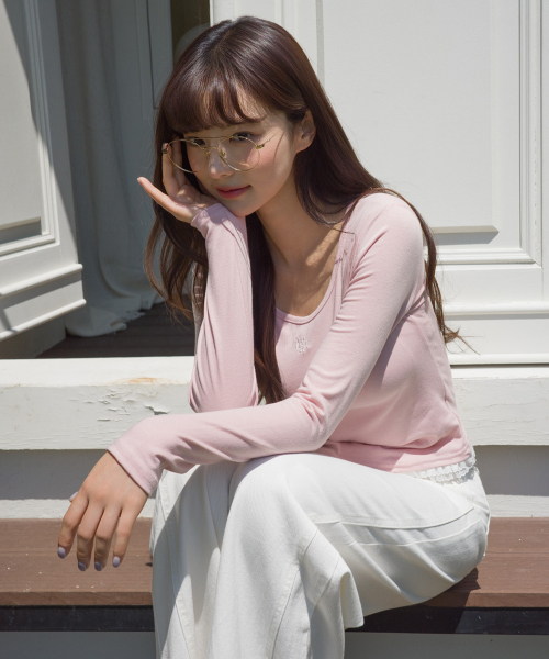 muahmuah(ムーアムーア)の「ホワイトワイドデニムパンツ(デニムパンツ・レディース・その他・SMALL/MEDIUM/LARGE)」の3枚目の写真