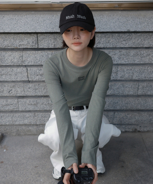 muahmuah(ムーアムーア)の「ホワイトワイドデニムパンツ(デニムパンツ・レディース・その他・SMALL/MEDIUM/LARGE)」の5枚目の写真